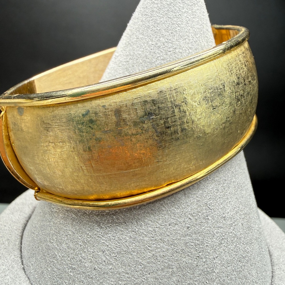 Vintage Hinged Bangle Bracelet Gold Tone Textured MCM 6.5"